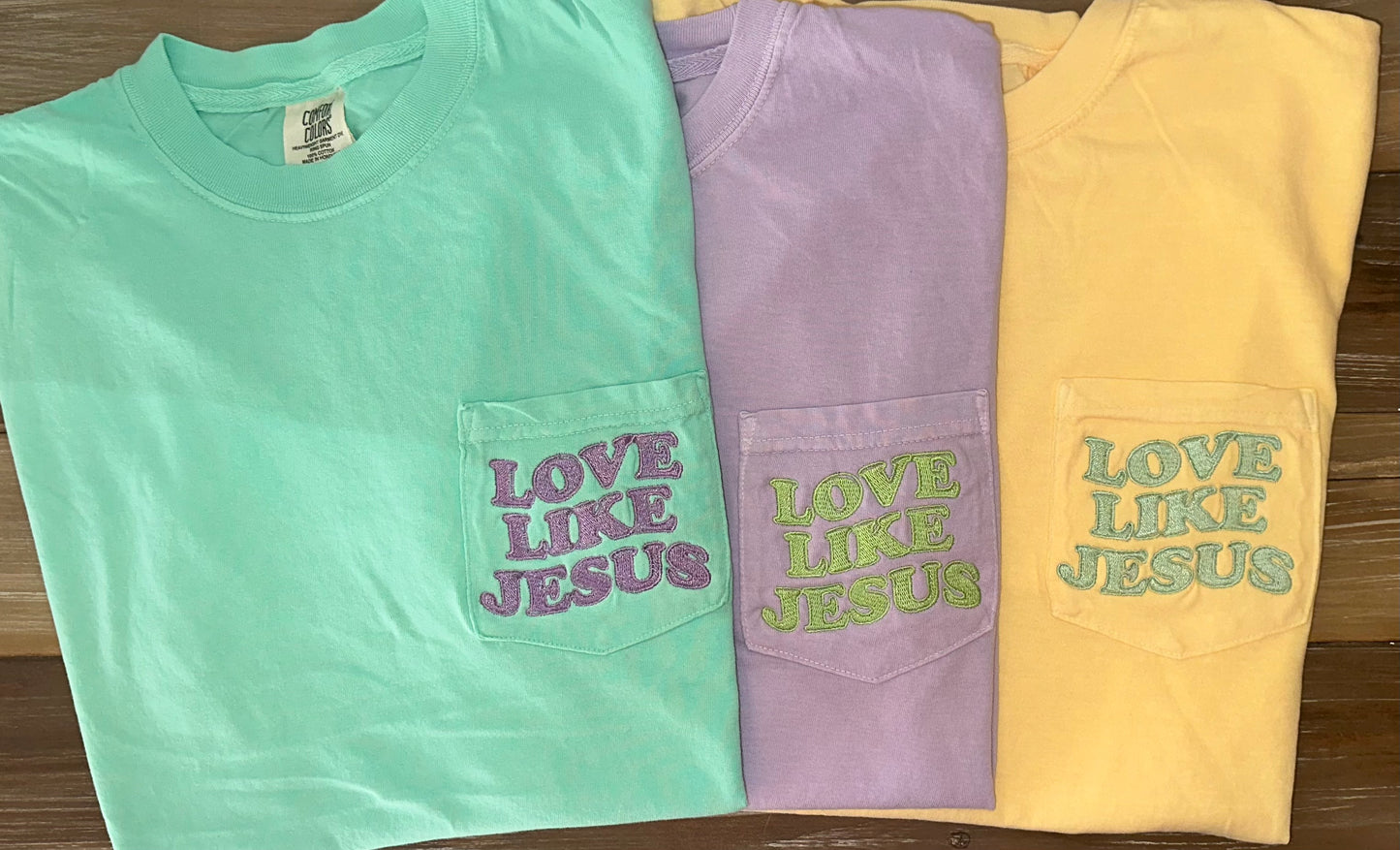 Love Like Jesus Pocket Tshirt